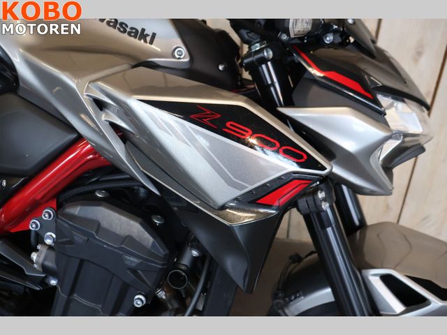 kawasaki - z900