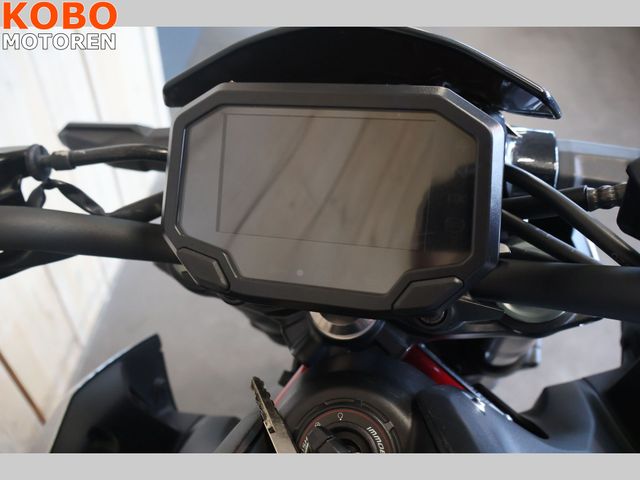 kawasaki - z900