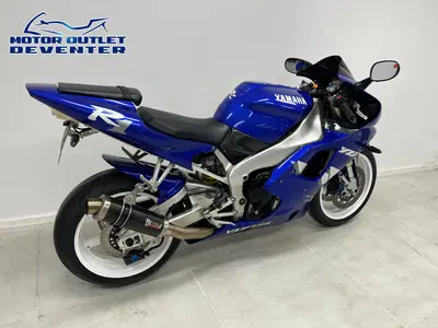 YAMAHA YZF R1 – foto 3