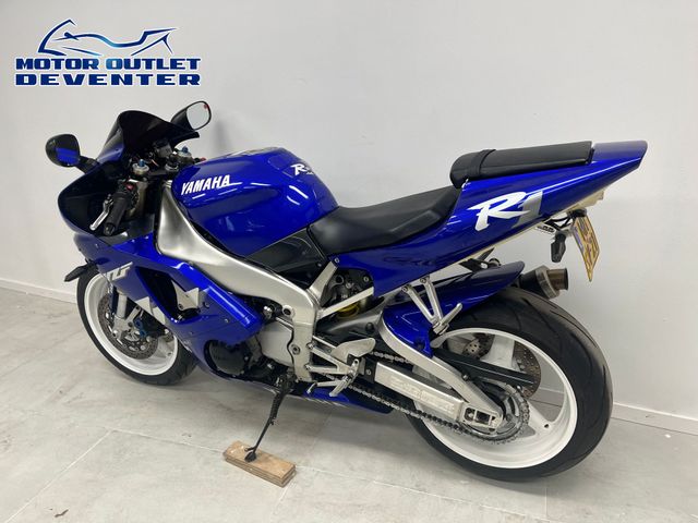 yamaha - yzf-r1