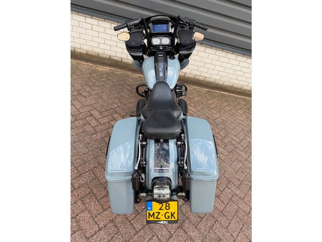 harley-davidson - road-glide-st