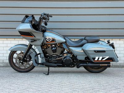 HARLEY-DAVIDSON ROAD GLIDE ST – foto 3