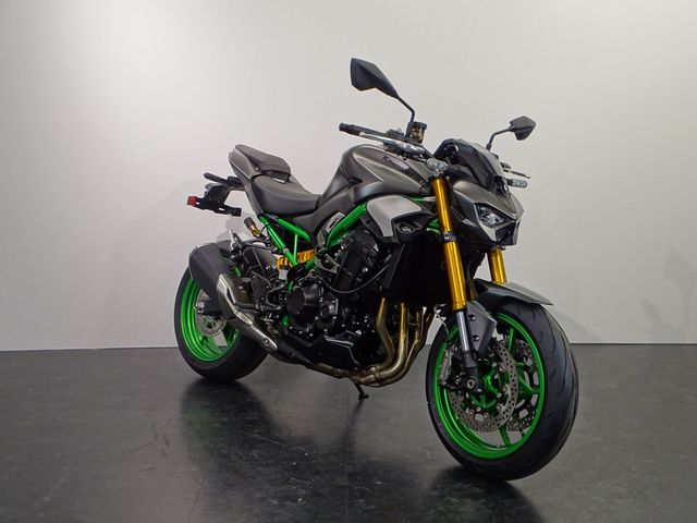 kawasaki - z900