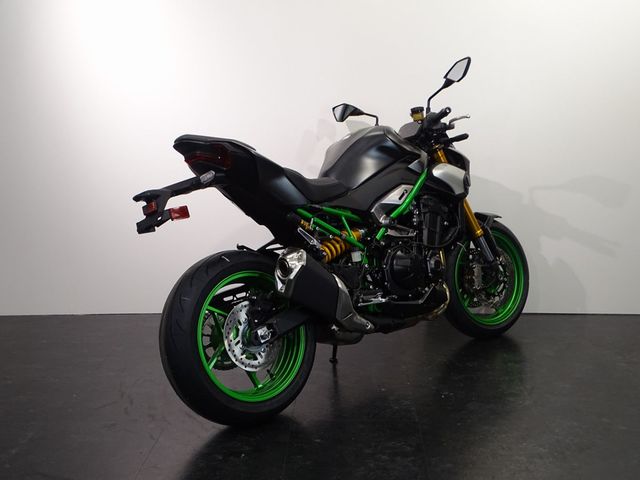 kawasaki - z900
