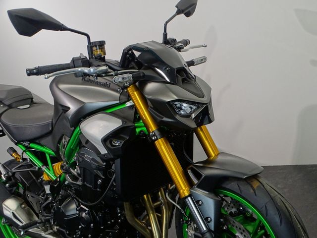 kawasaki - z900