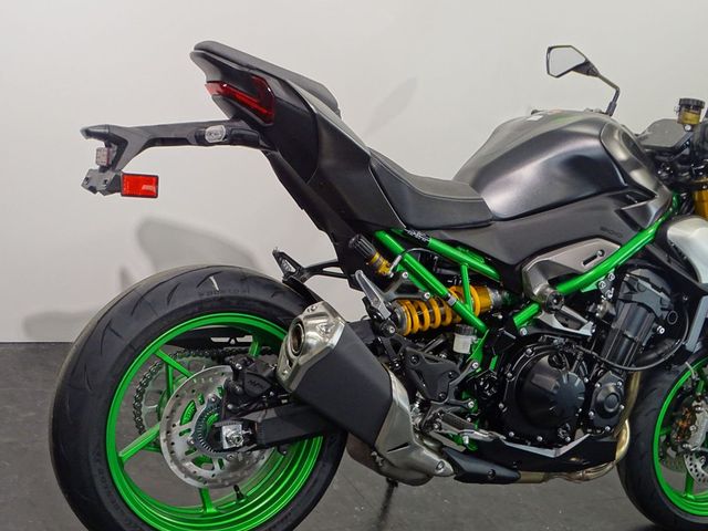 kawasaki - z900