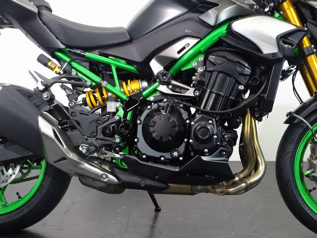 kawasaki - z900