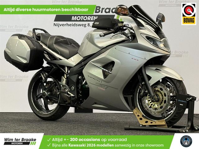triumph - sprint-st-1050-abs