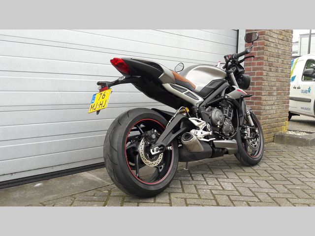 triumph - street-triple-rs