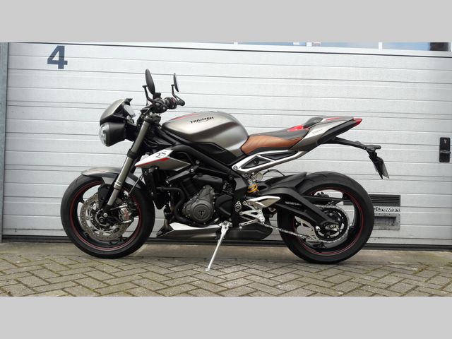 triumph - street-triple-rs