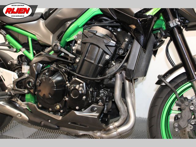 kawasaki - z900