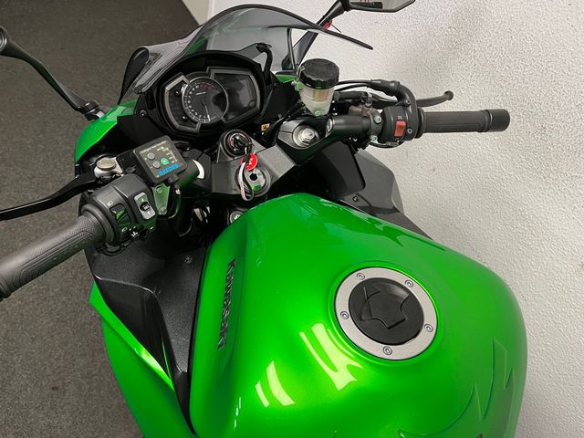 kawasaki - z-1000-sx-abs