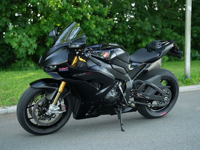 honda - cbr-1000-rr-r-fireblade-sp