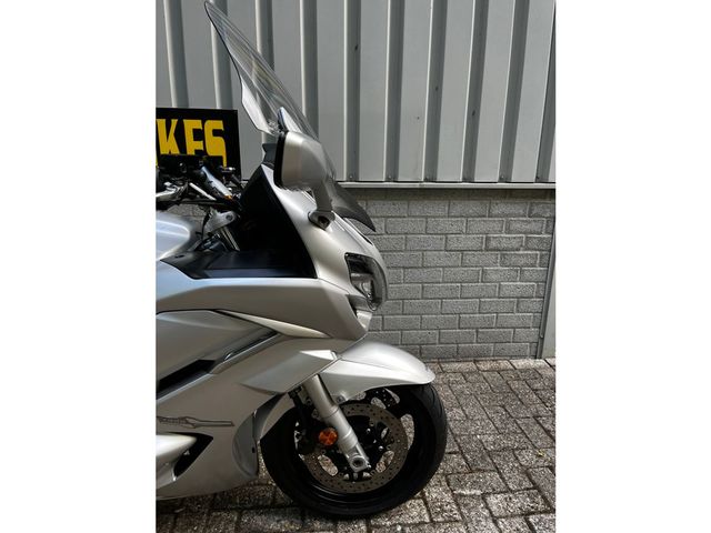 yamaha - fjr-1300