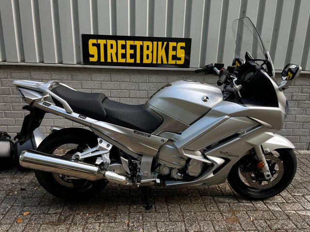 yamaha - fjr-1300