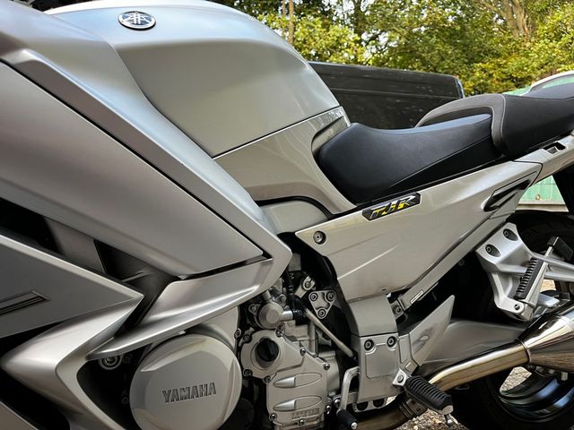 yamaha - fjr-1300