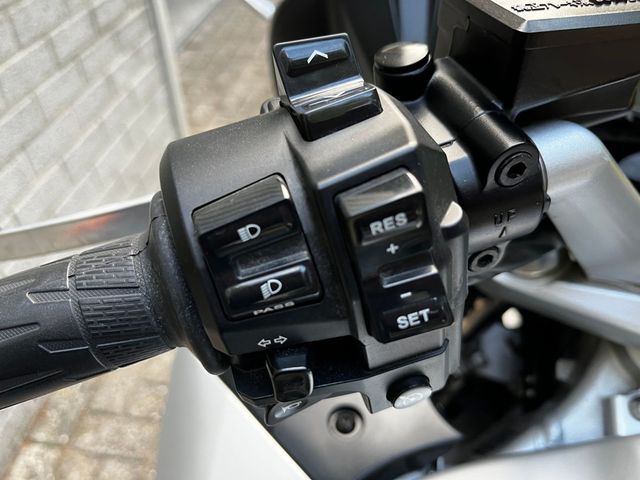 yamaha - fjr-1300