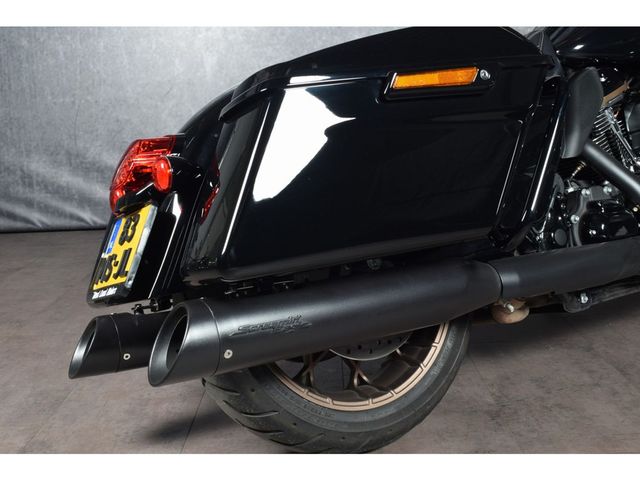 harley-davidson - street-glide-st-flhxst