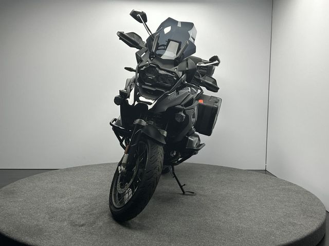 bmw - r-1250-gs-triple-black