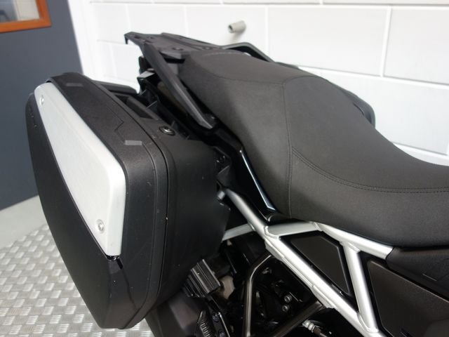 suzuki - v-strom-800