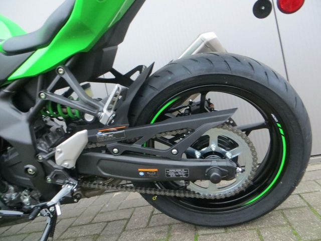 kawasaki - ninja-zx-4rr