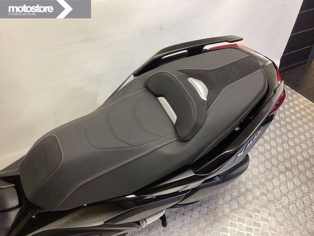yamaha - x-max-300-tech-max