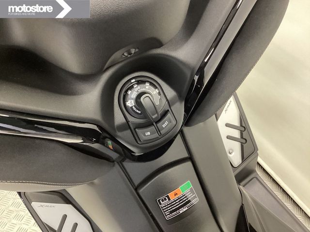 yamaha - x-max-300-tech-max