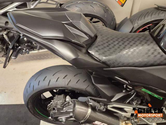 kawasaki - z-800-abs
