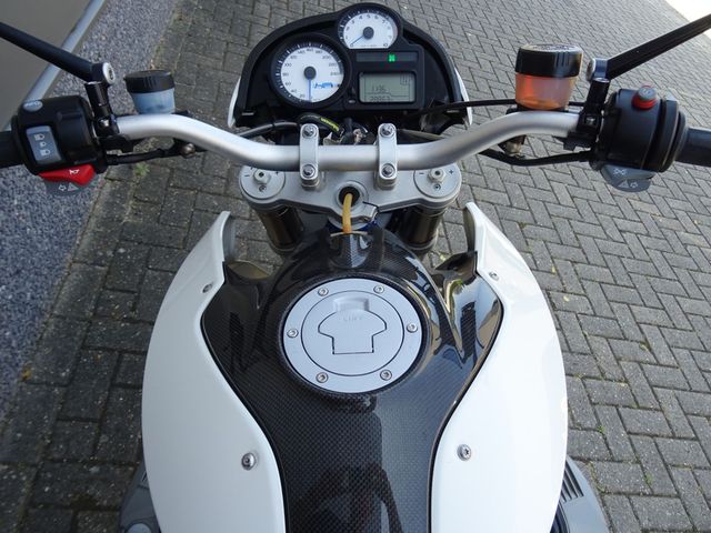bmw - hp-2-megamoto