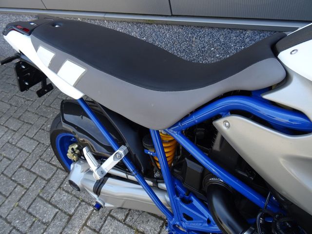 bmw - hp-2-megamoto