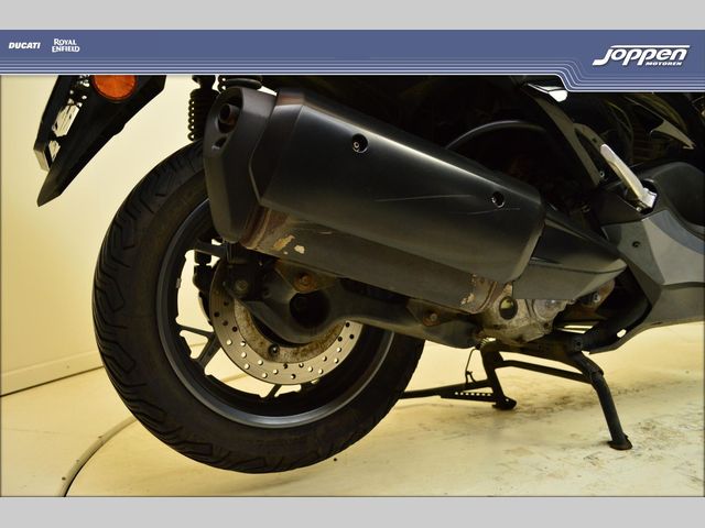 yamaha - x-max-300-abs