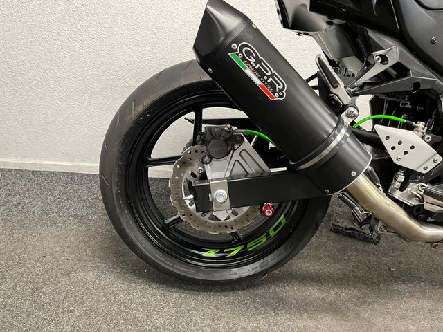 kawasaki - z-750