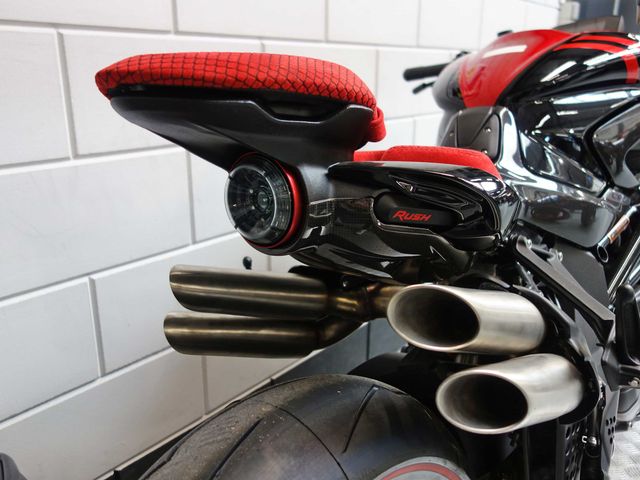 mv-agusta - rush-1000