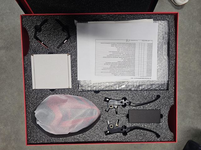 mv-agusta - rush-1000