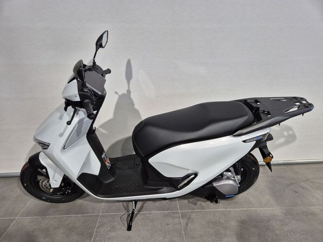 honda - cuv-e