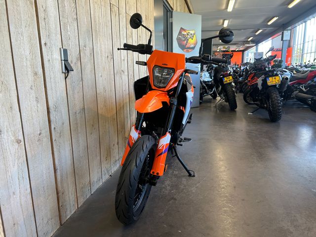 ktm - 390-smc-r