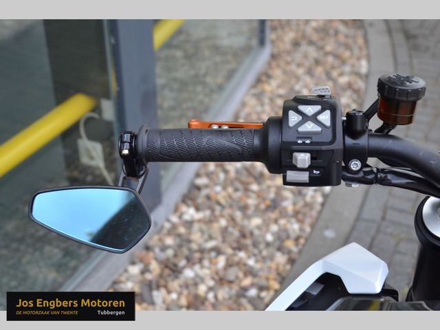 ktm - 1290-super-duke-r