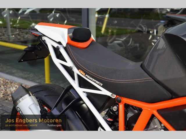 ktm - 1290-super-duke-r