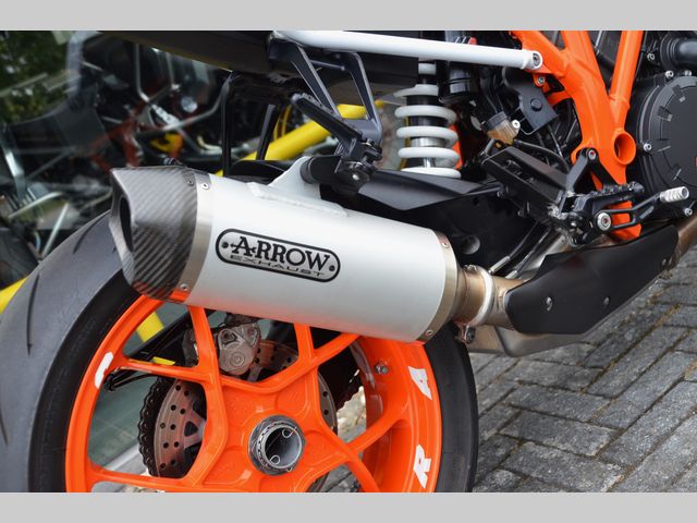 ktm - 1290-super-duke-r
