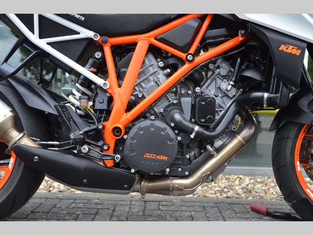 ktm - 1290-super-duke-r