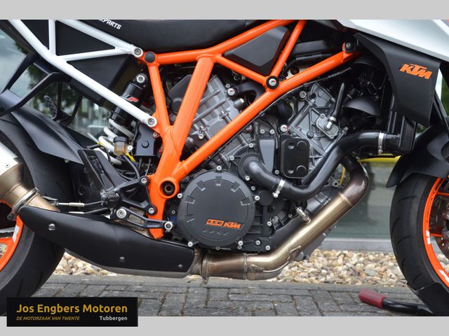 ktm - 1290-super-duke-r