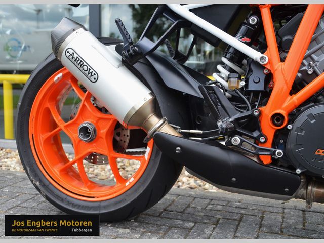 ktm - 1290-super-duke-r