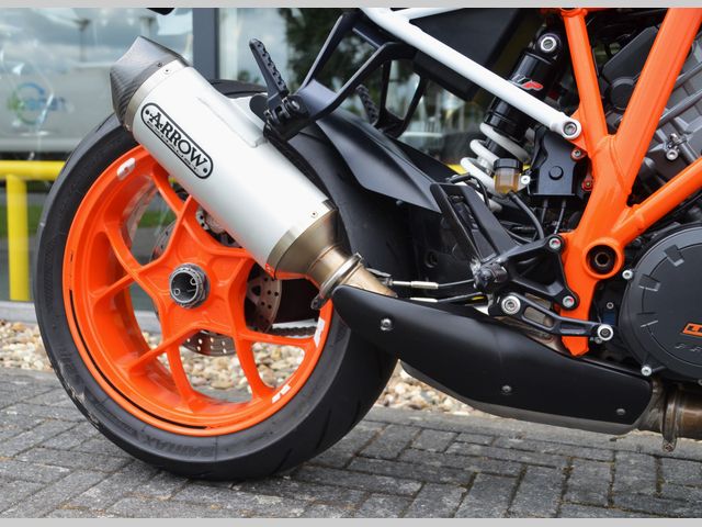 ktm - 1290-super-duke-r