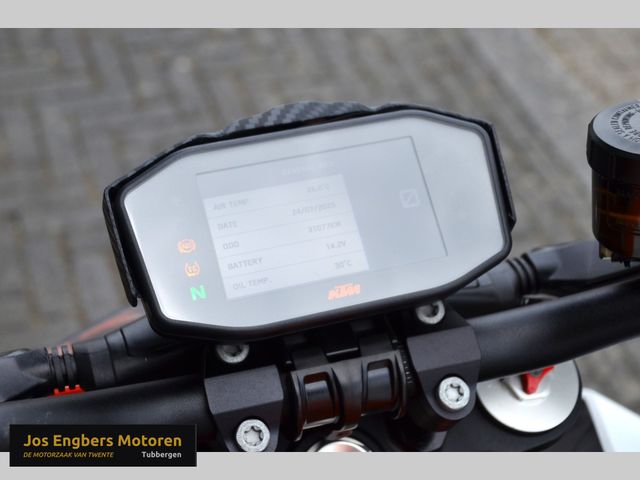 ktm - 1290-super-duke-r