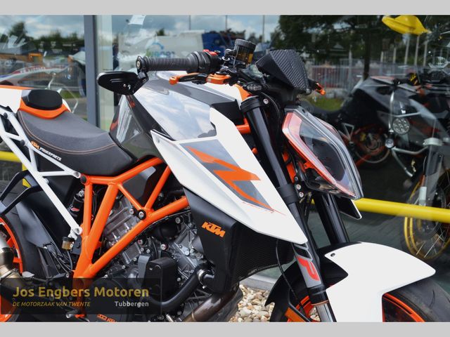 ktm - 1290-super-duke-r