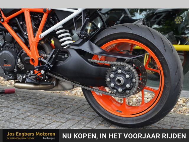 ktm - 1290-super-duke-r