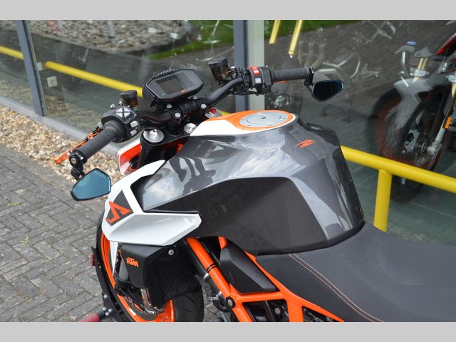 ktm - 1290-super-duke-r