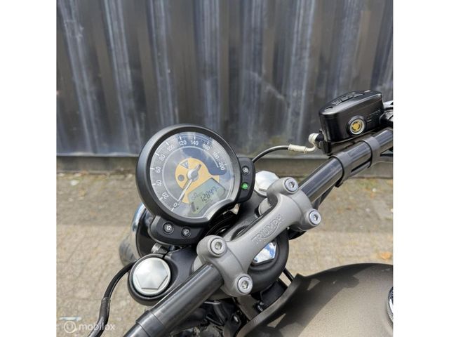 triumph - bonneville-bobber