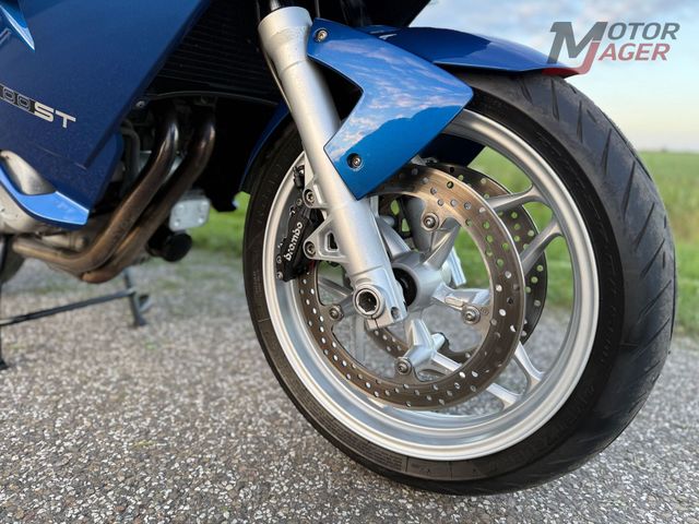 bmw - f-800-st