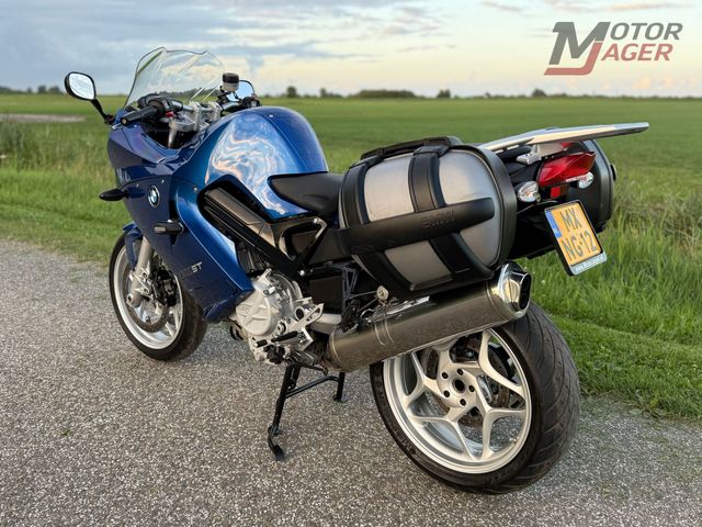 bmw - f-800-st